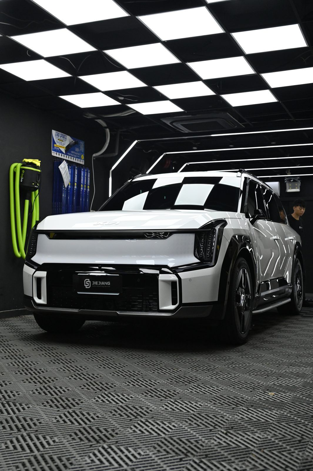 Kia EV9 漆面鍍膜施工案例 捷匠施工案例