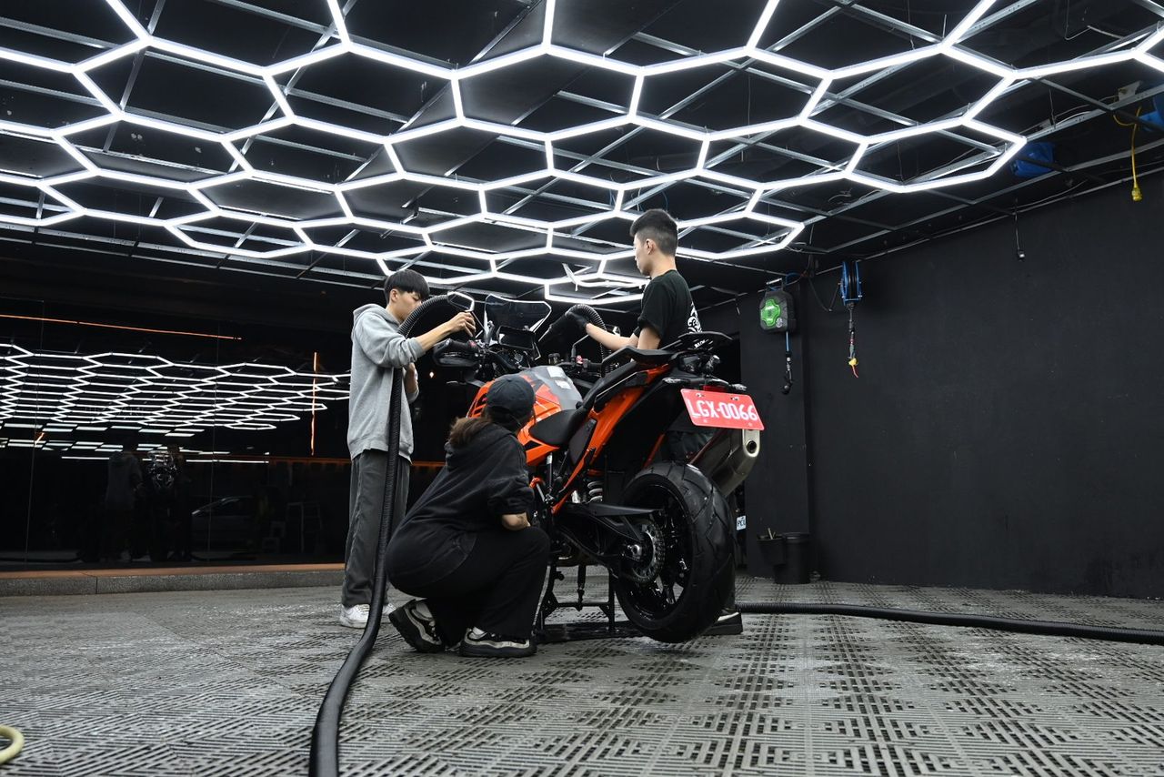 KTM 機車美容施工案例 捷匠施工案例