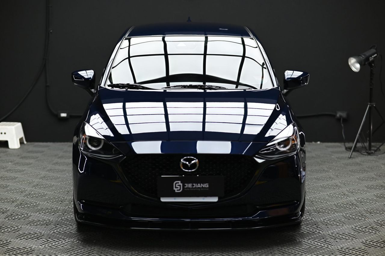Mazda2 漆面鍍膜施工案例 捷匠施工案例