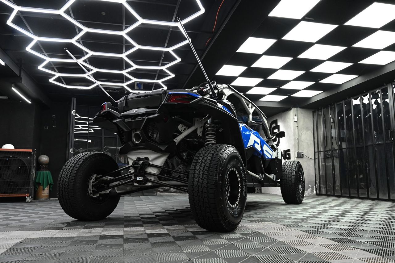 Can-Am 漆面鍍膜施工案例 捷匠施工案例