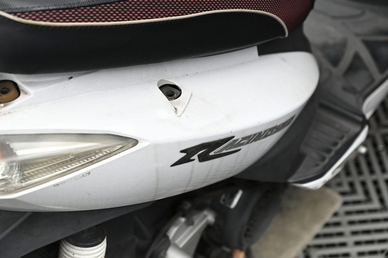 Kymco 雷霆機車美容施工案例 捷匠施工案例