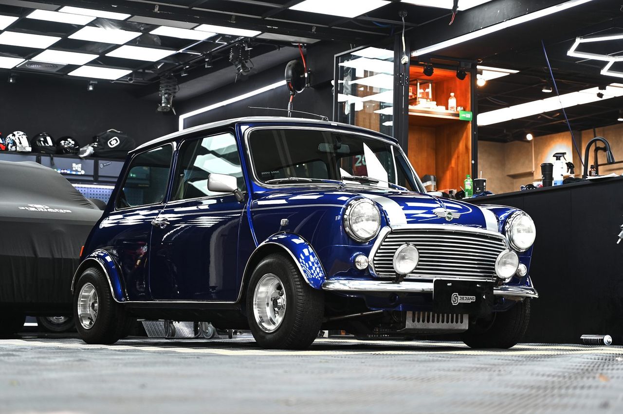 Mini Cooper 拋光與鍍膜施工案例 捷匠施工案例