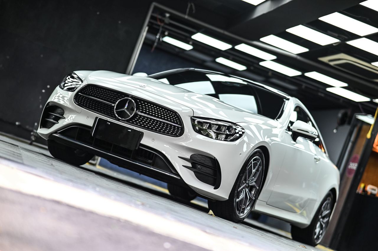 Mercedes-Benz E300 拋光與漆面修復施工案例 捷匠施工案例