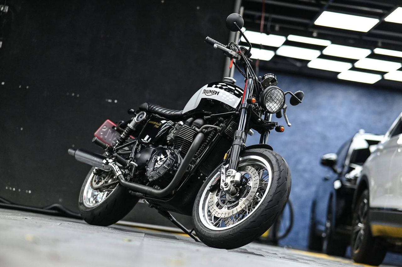 Triumph 機車美容施工案例 捷匠施工案例
