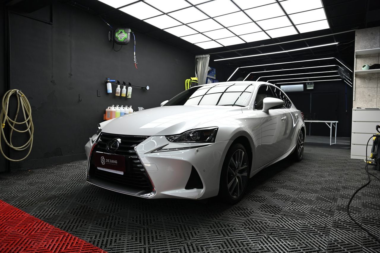 Lexus IS 漆面鍍膜施工案例 捷匠施工案例