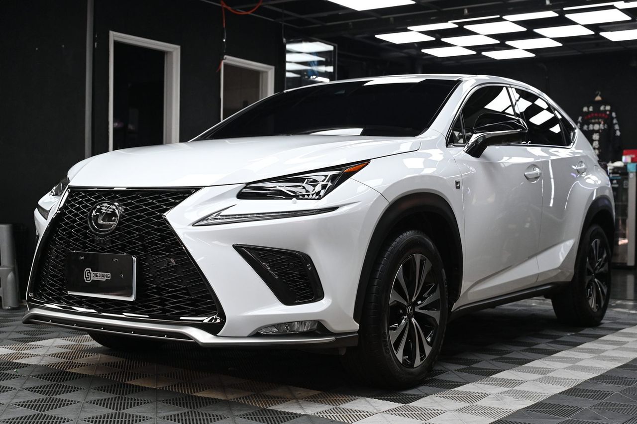 Lexus NX 漆面鍍膜施工案例 捷匠施工案例