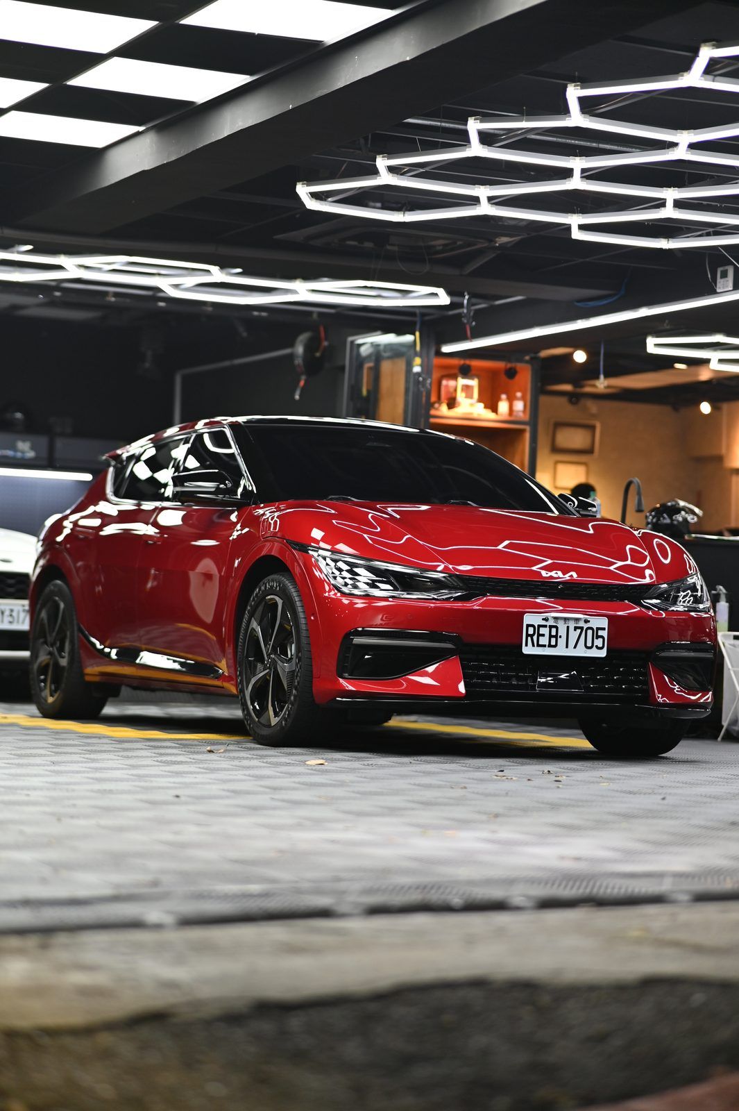 Kia EV6 漆面鍍膜施工案例 捷匠施工案例