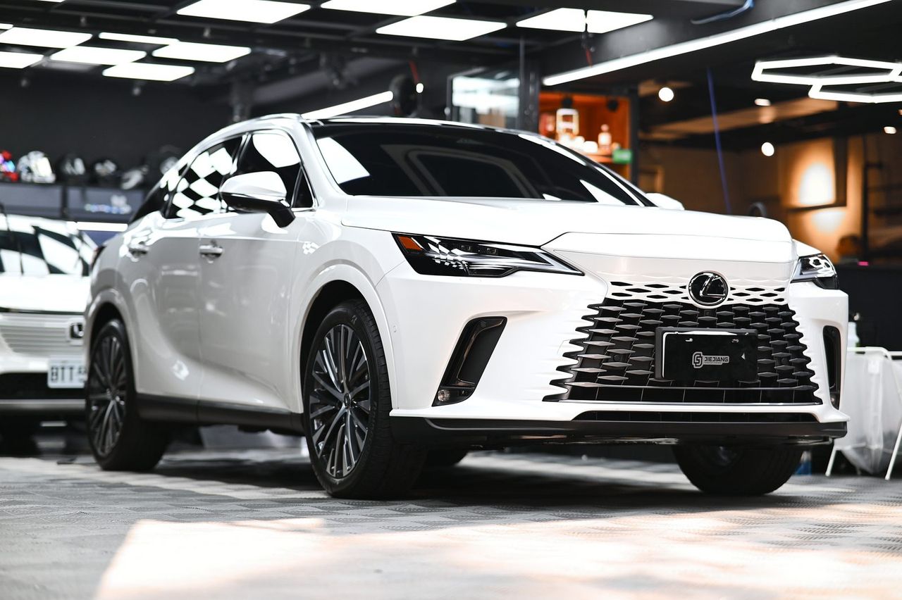 Lexus RX 拋光與鍍膜施工案例 捷匠施工案例