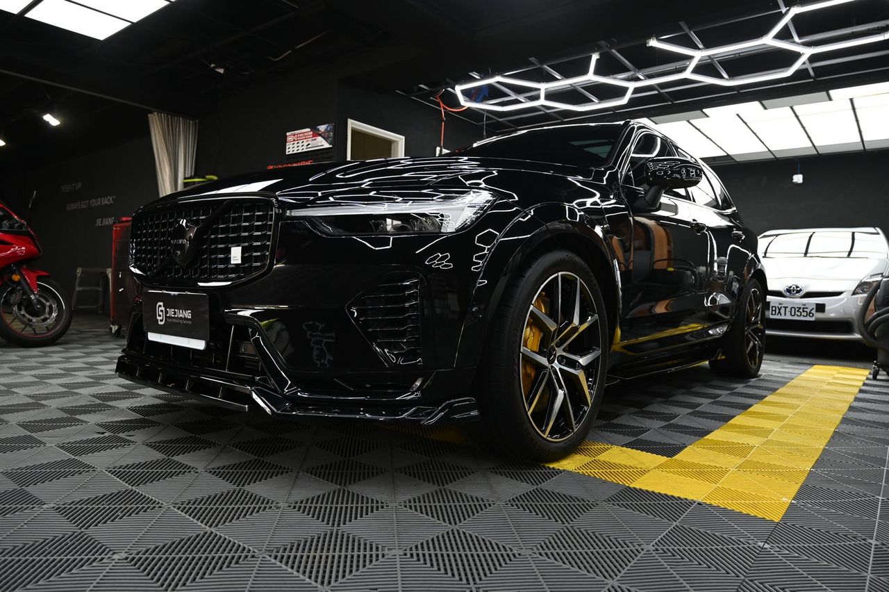 Volvo XC60 漆面鍍膜施工案例 捷匠施工案例