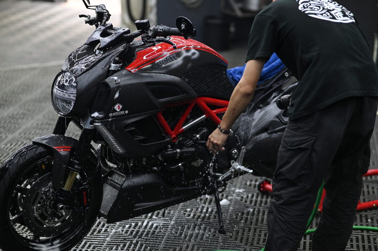 Ducati Diavel 機車美容施工案例 捷匠施工案例
