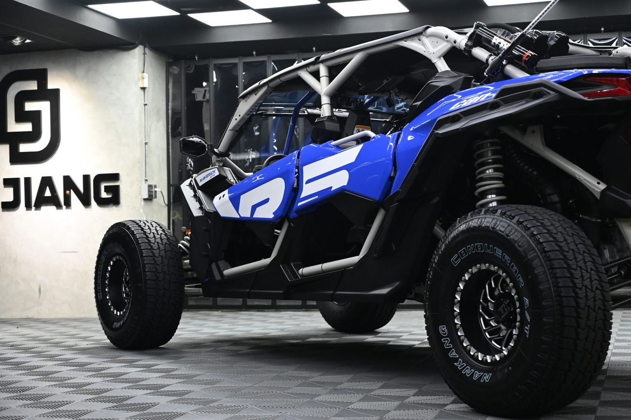 Can-Am Maverick X3 漆面鍍膜施工案例 捷匠施工案例