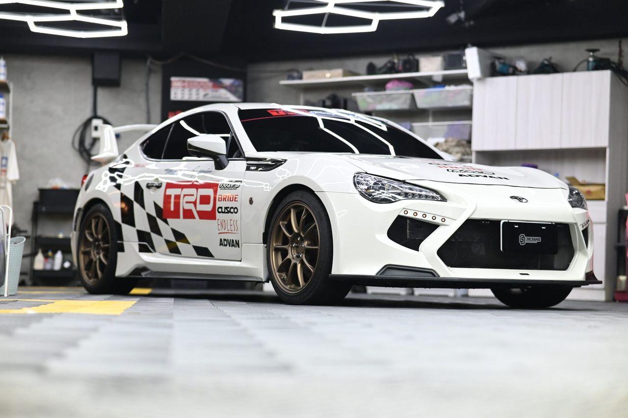 Toyota 86 漆面鍍膜施工案例 捷匠施工案例