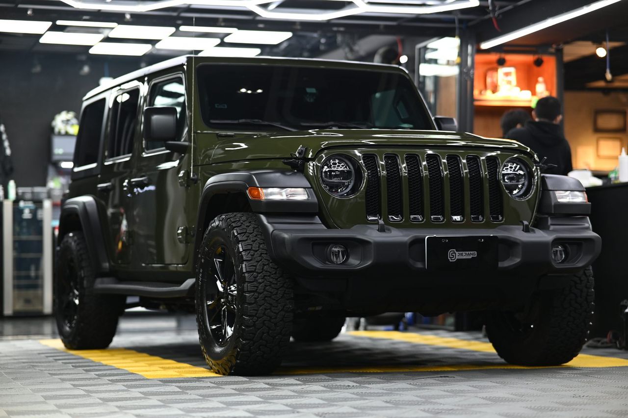 Jeep Wrangler 漆面鍍膜施工案例 捷匠施工案例