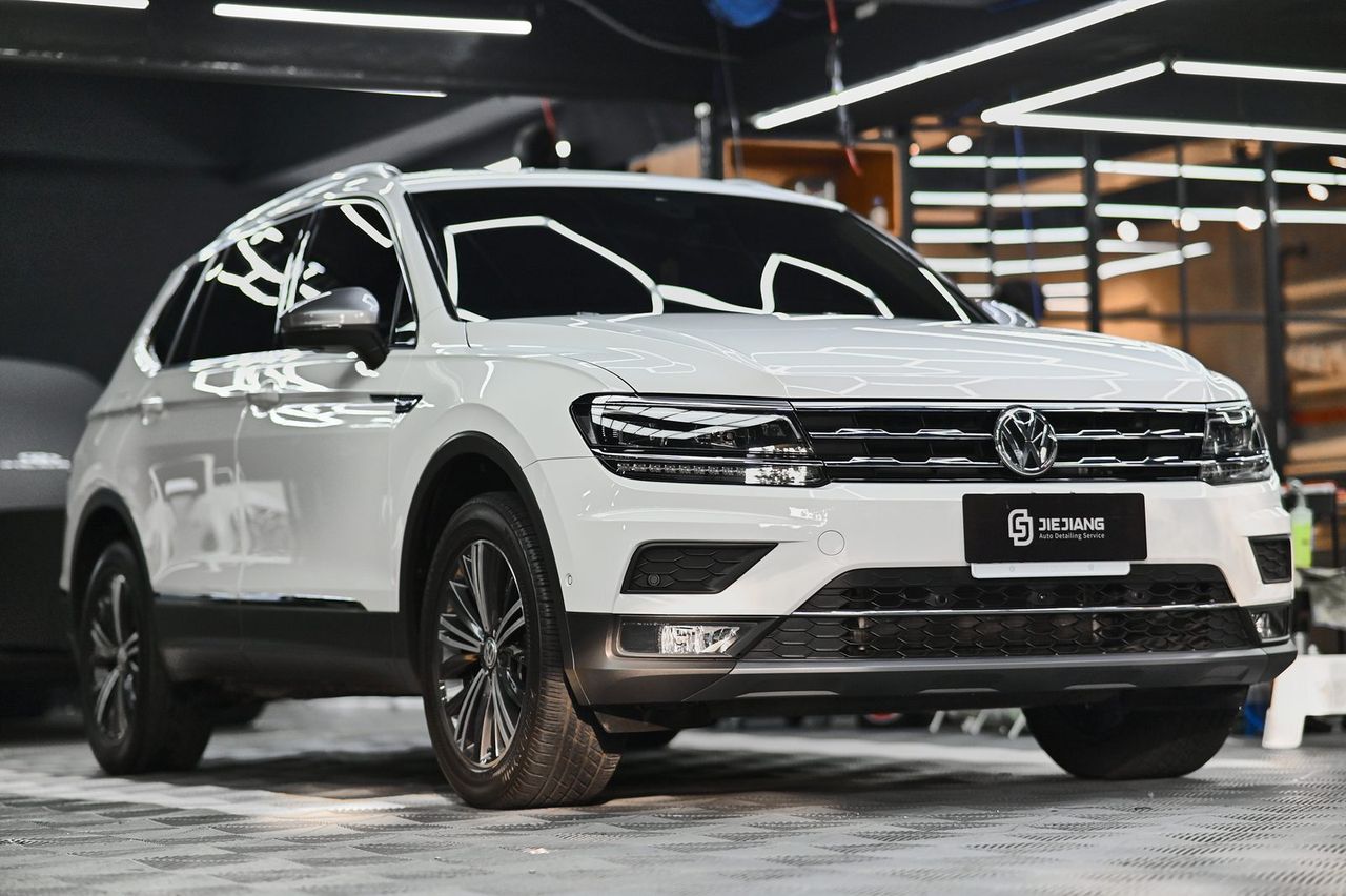 VW Tiguan 漆面鍍膜施工案例 捷匠施工案例
