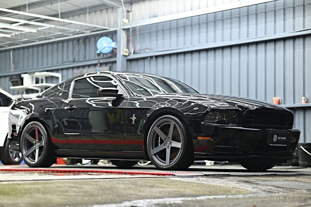 Ford Mustang 漆面鍍膜施工案例 捷匠施工案例