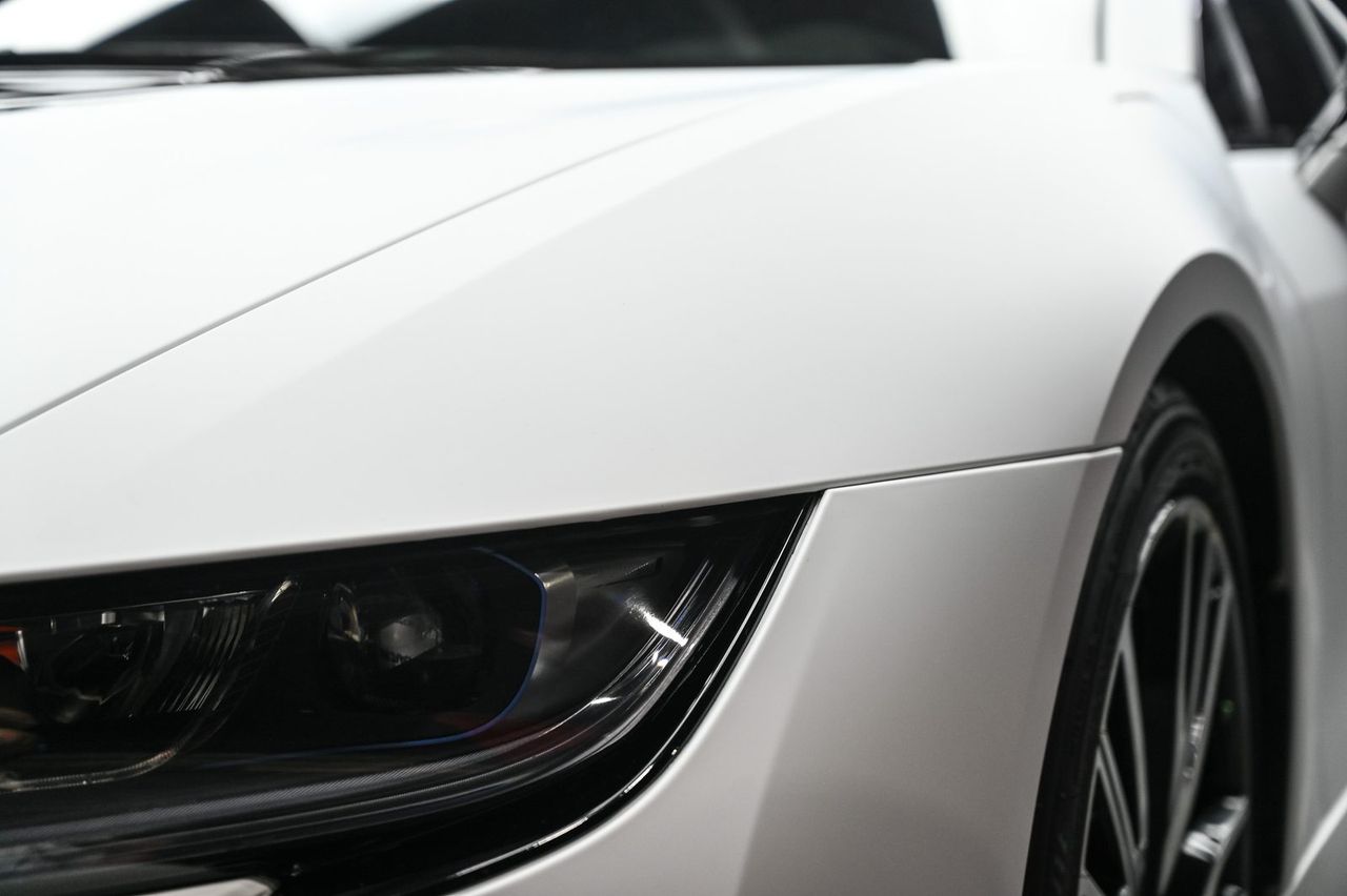 BMW i8 改色犀牛皮完工與細節實拍 第 1 張（共 6 張）——捷匠淡水旗艦店施工實錄