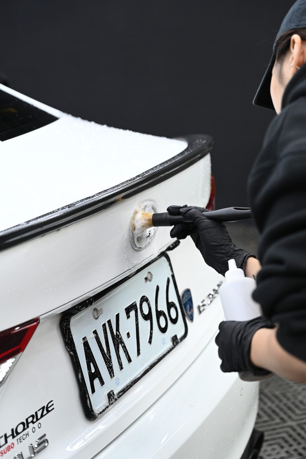 Lexus IS 200t 洗車打蠟完工與細節實拍 第 1 張（共 4 張）——捷匠淡水旗艦店施工實錄