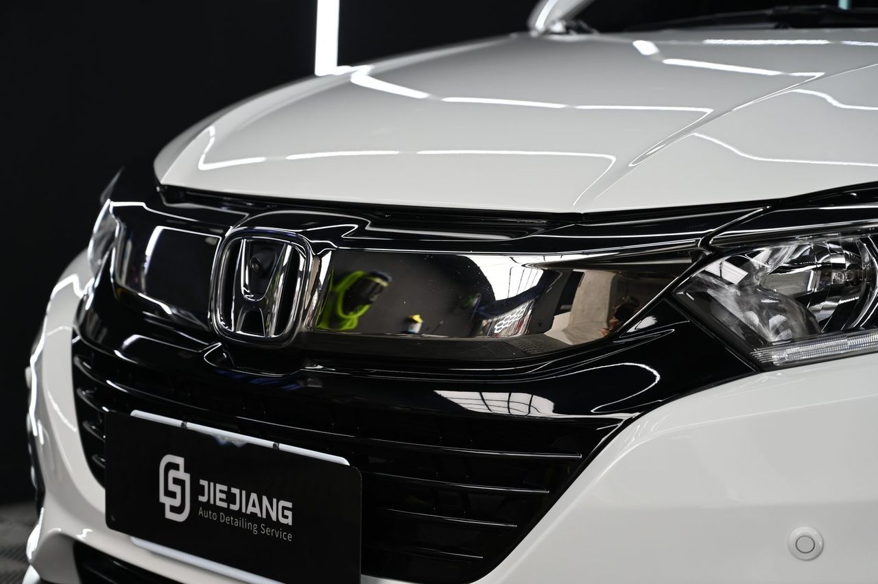 Honda HR-V 漆面鍍膜完工與細節實拍 第 1 張（共 6 張）——捷匠北投店施工實錄