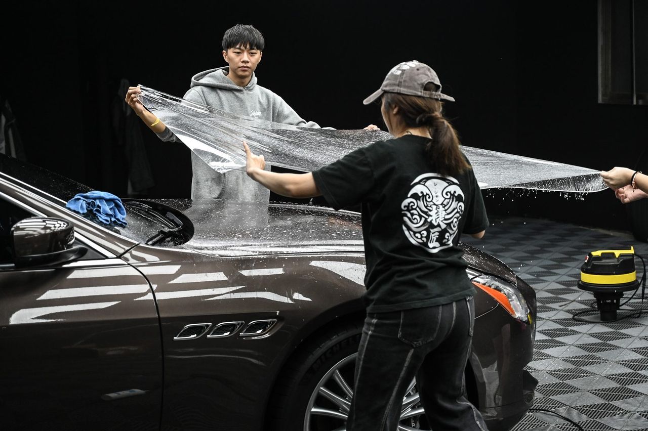 Maserati Quattroporte 迎風面犀牛皮完工與細節實拍 第 1 張（共 6 張）——捷匠淡水旗艦店施工實錄