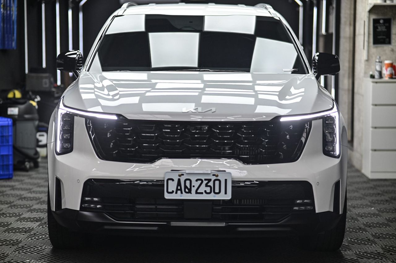 Kia Sorento 局部改色與全車犀牛皮完工與細節實拍 第 1 張（共 6 張）——捷匠北投店施工實錄
