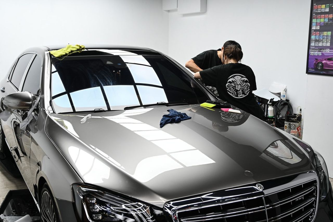 Mercedes-Maybach S560 改色犀牛皮完工與細節實拍 第 1 張（共 6 張）——捷匠淡水旗艦店施工實錄
