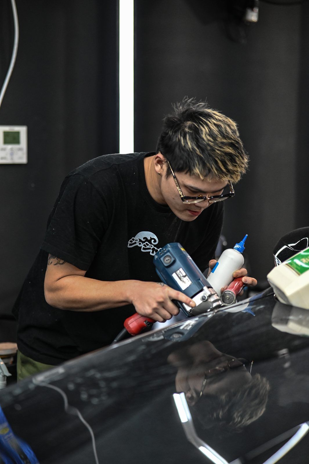 Kia 漆面鍍膜完工與細節實拍 第 2 張（共 6 張）——捷匠北投店施工實錄