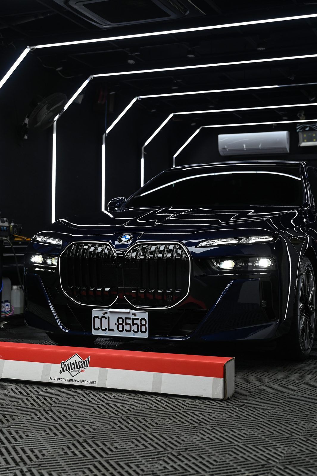 BMW 7系列 G70 全車犀牛皮完工與細節實拍 第 2 張（共 6 張）——捷匠北投店施工實錄