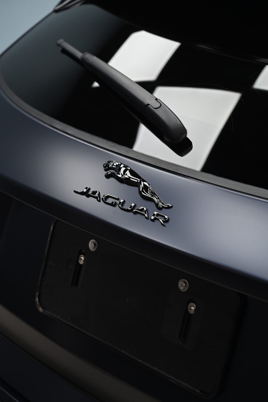 Jaguar E-Pace 全車犀牛皮完工與細節實拍 第 2 張（共 6 張）——捷匠施工實錄