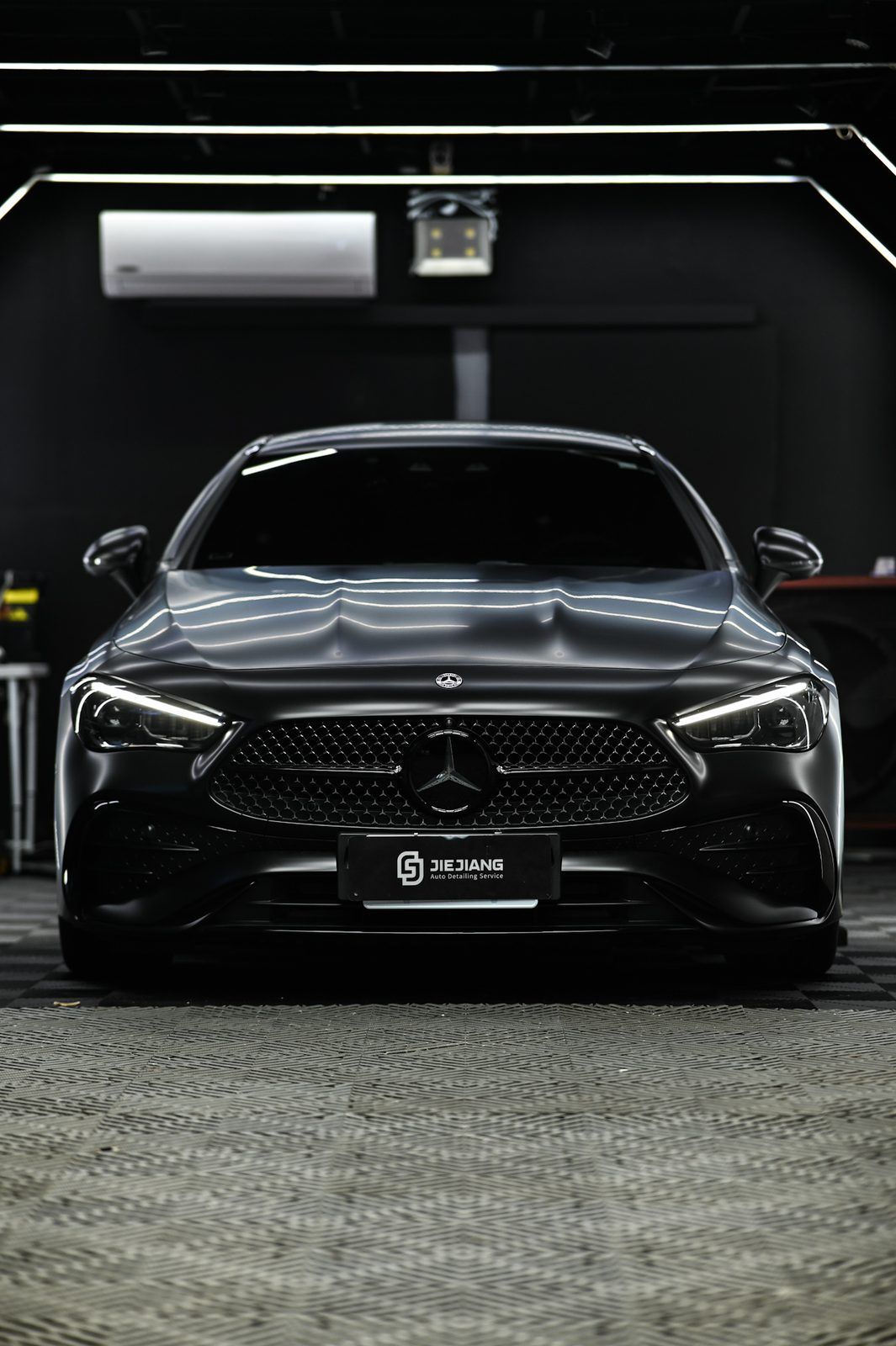 Mercedes-Benz CLE 改色犀牛皮完工與細節實拍 第 2 張（共 6 張）——捷匠北投店施工實錄