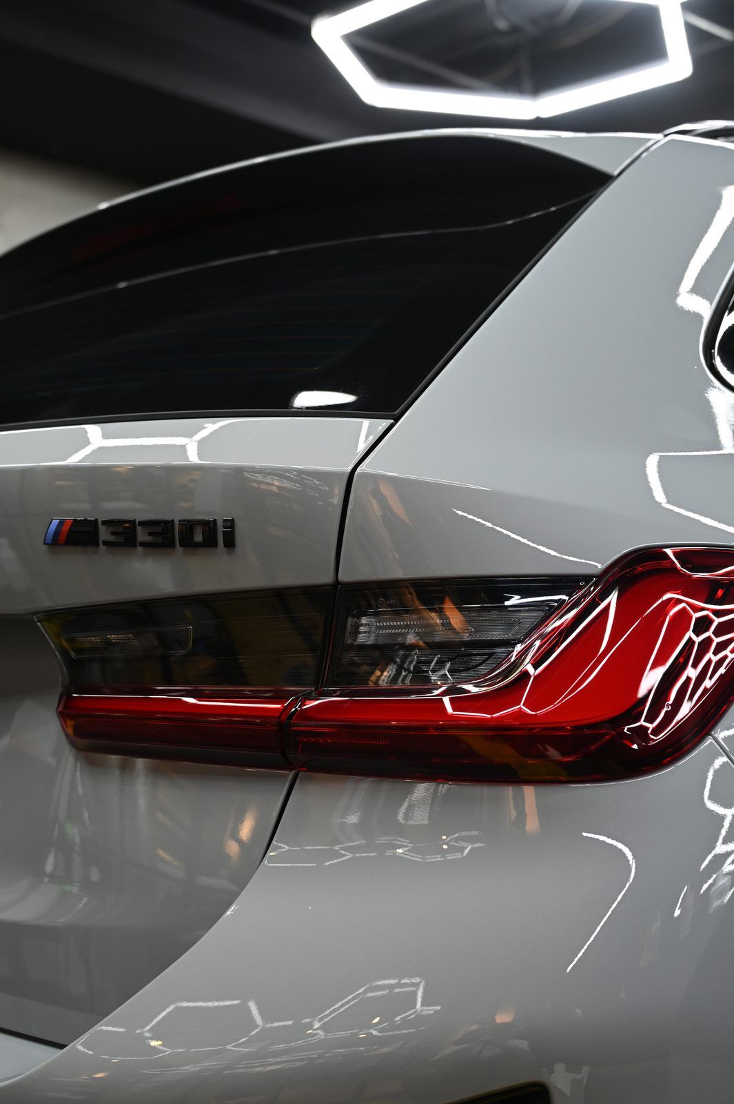 BMW 330i Touring 全車犀牛皮完工與細節實拍 第 2 張（共 6 張）——捷匠淡水旗艦店施工實錄