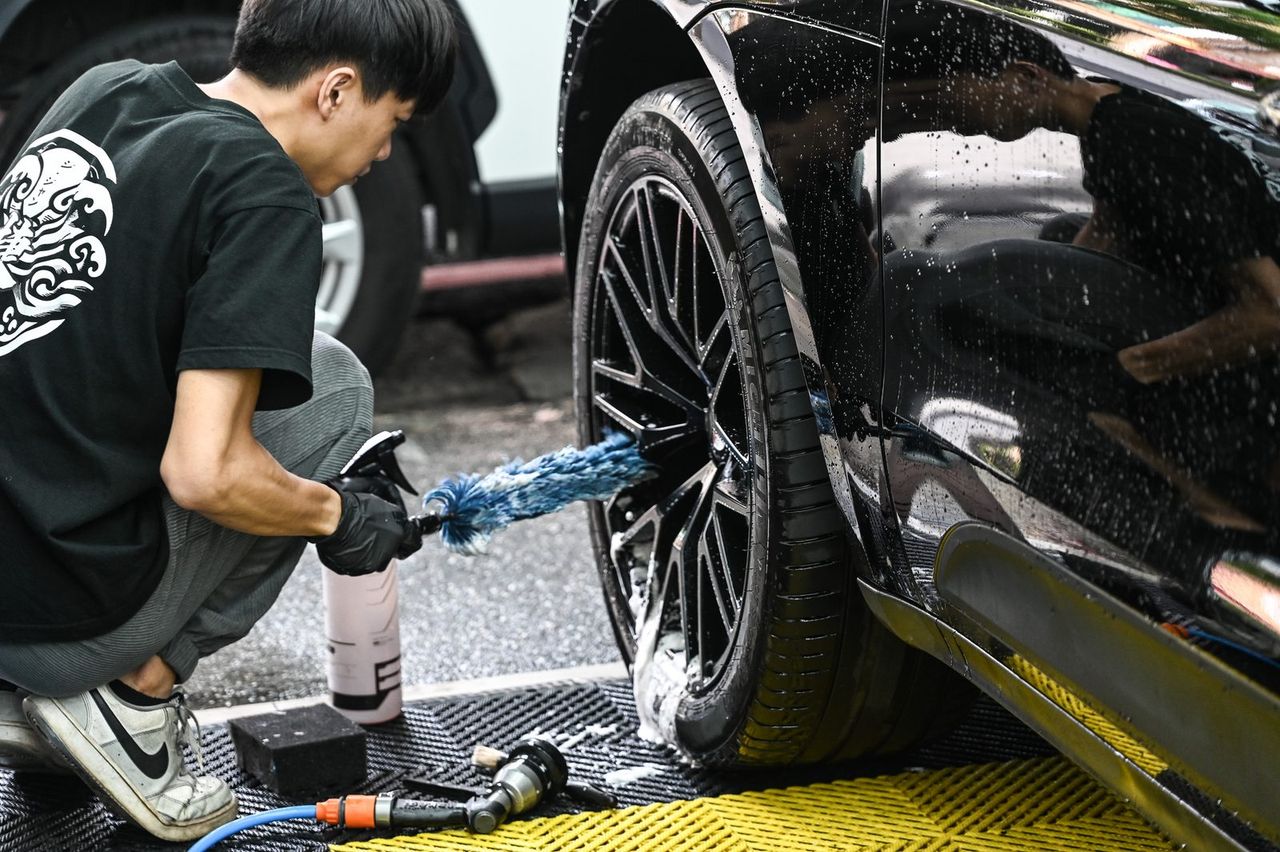 Porsche Macan 洗車打蠟完工與細節實拍 第 2 張（共 6 張）——捷匠施工實錄