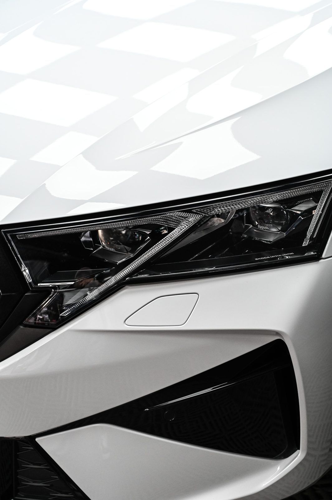 Skoda Octavia RS 漆面鍍膜完工與細節實拍 第 2 張（共 6 張）——捷匠北投店施工實錄