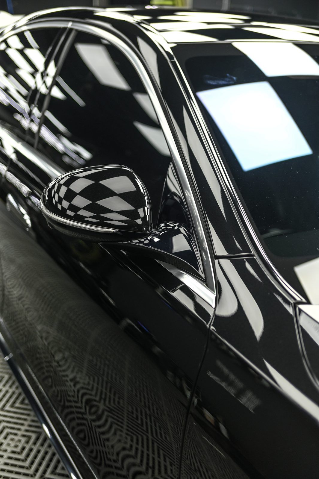 Mercedes-Benz S-Class 全車犀牛皮完工與細節實拍 第 3 張（共 6 張）——捷匠淡水旗艦店施工實錄