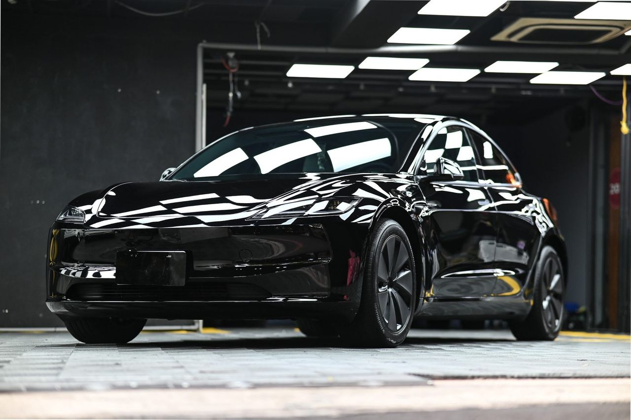 Tesla Model 3 煥新版全車犀牛皮（2025.08）完工與細節實拍 第 3 張（共 6 張）——捷匠淡水旗艦店施工實錄