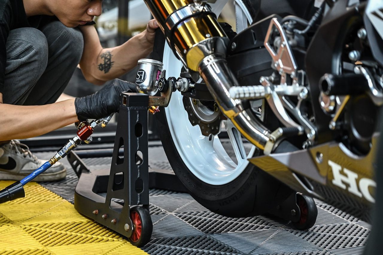 Honda CBR250RR 機車美容完工與細節實拍 第 3 張（共 6 張）——捷匠淡水旗艦店施工實錄