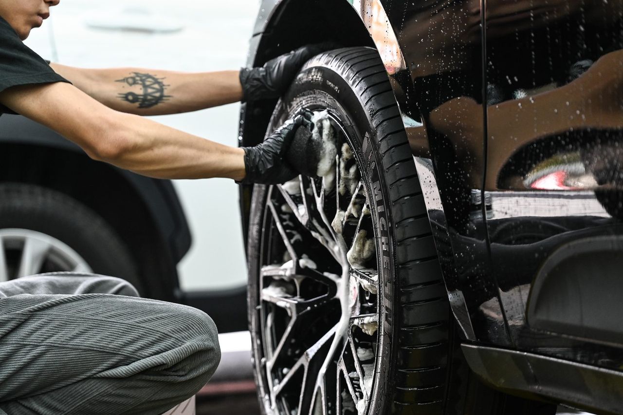 Porsche Macan 洗車打蠟完工與細節實拍 第 3 張（共 6 張）——捷匠施工實錄