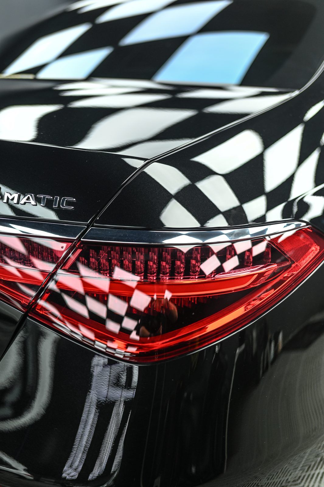 Mercedes-Benz S-Class 全車犀牛皮完工與細節實拍 第 4 張（共 6 張）——捷匠淡水旗艦店施工實錄