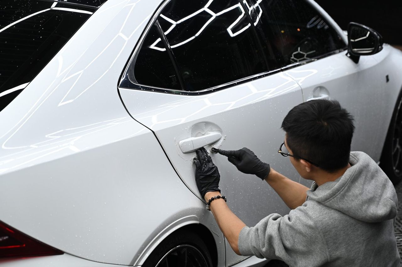 Lexus IS 200t 洗車打蠟完工與細節實拍 第 3 張（共 4 張）——捷匠淡水旗艦店施工實錄
