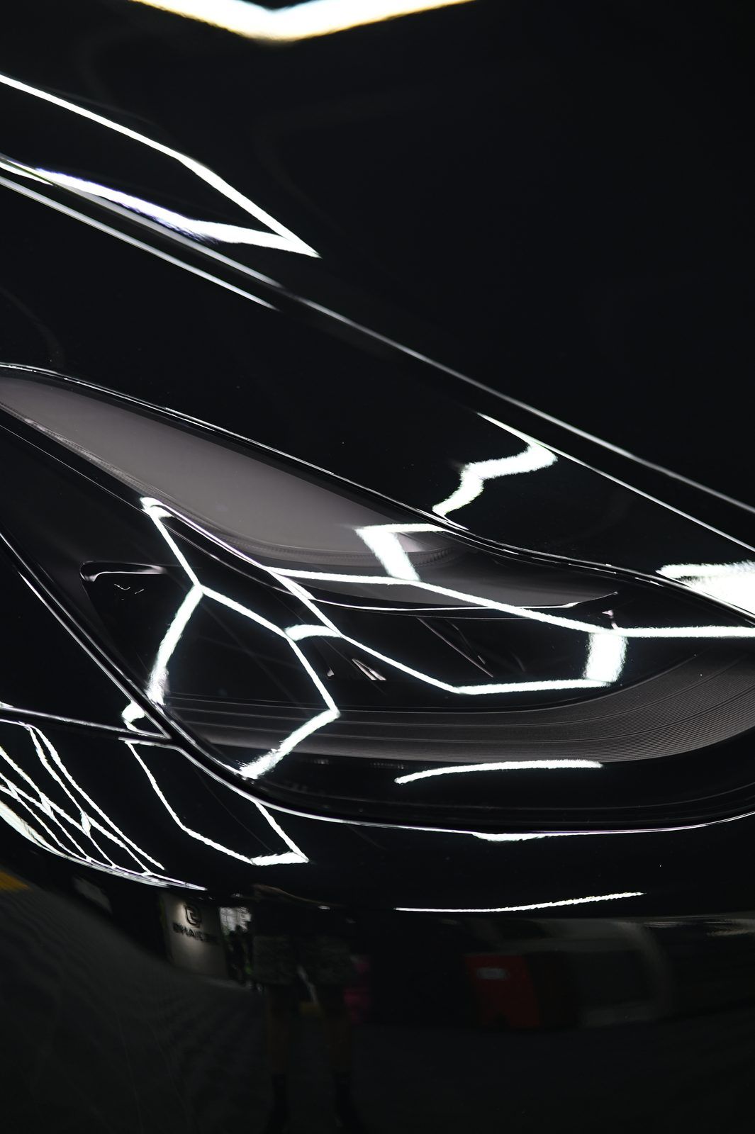 Tesla Model Y 全車犀牛皮完工與細節實拍 第 3 張（共 6 張）——捷匠淡水旗艦店施工實錄
