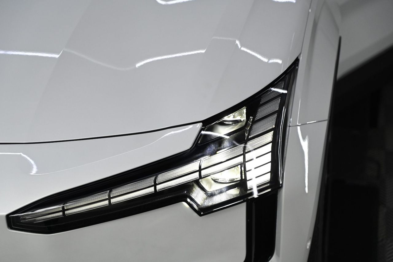 Volvo EX30 迎風面犀牛皮完工與細節實拍 第 3 張（共 6 張）——捷匠北投店施工實錄