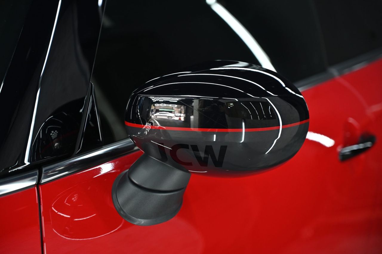 Mini Cooper JCW 局部犀牛皮完工與細節實拍 第 3 張（共 6 張）——捷匠北投店施工實錄