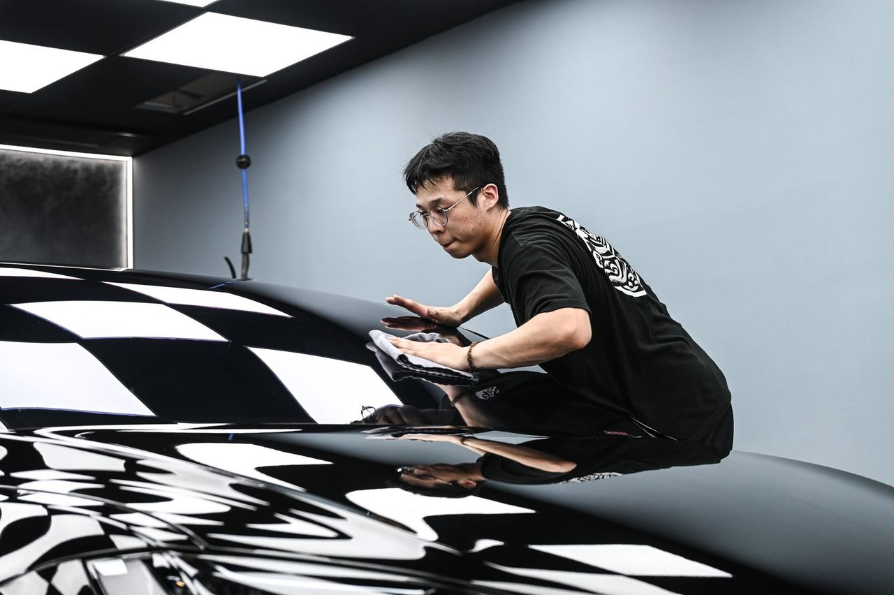 Tesla Model X 洗車打蠟完工與細節實拍 第 3 張（共 5 張）——捷匠施工實錄
