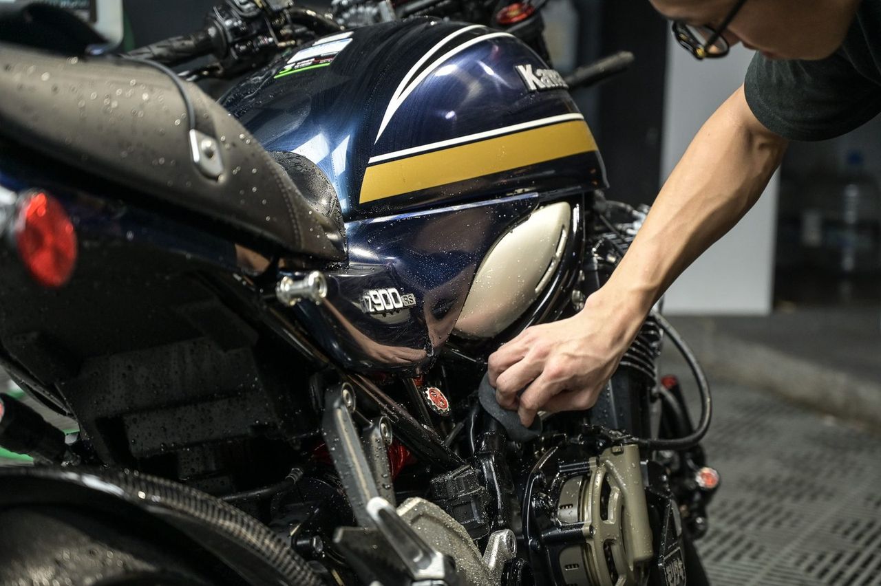 Kawasaki Z900RS 機車美容完工與細節實拍 第 3 張（共 6 張）——捷匠淡水旗艦店施工實錄