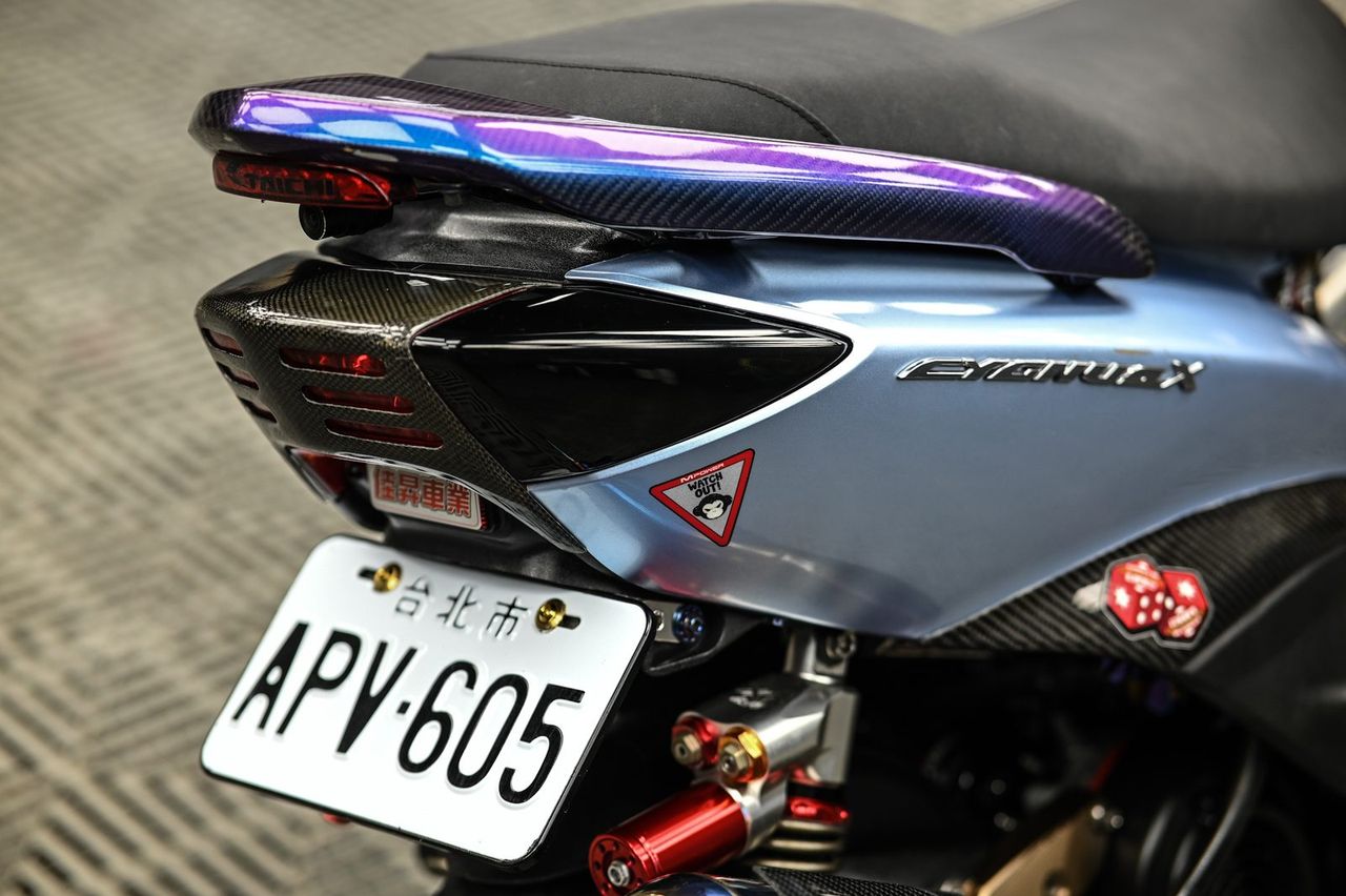 Vespa 機車美容（2024.12）完工與細節實拍 第 3 張（共 6 張）——捷匠淡水旗艦店施工實錄