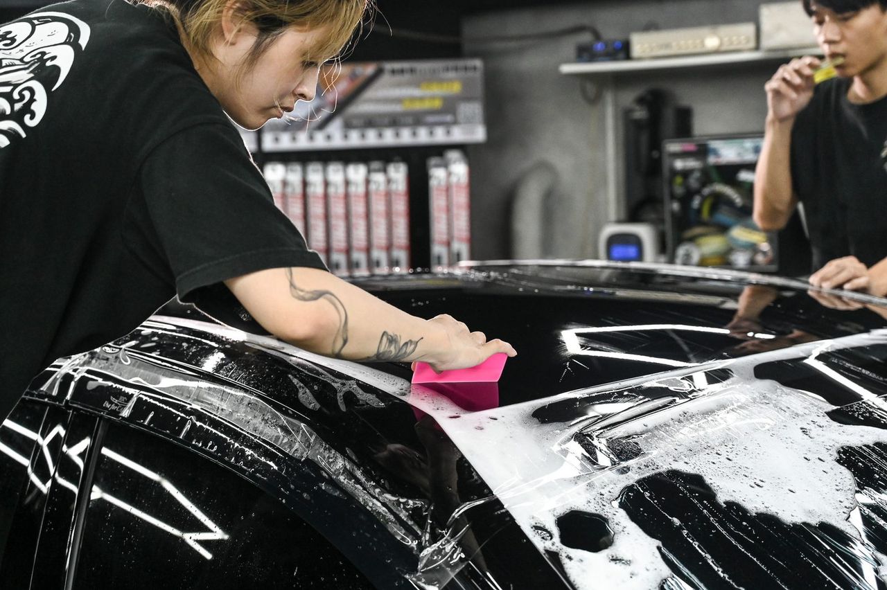 Toyota Camry 全車犀牛皮完工與細節實拍 第 3 張（共 6 張）——捷匠淡水旗艦店施工實錄