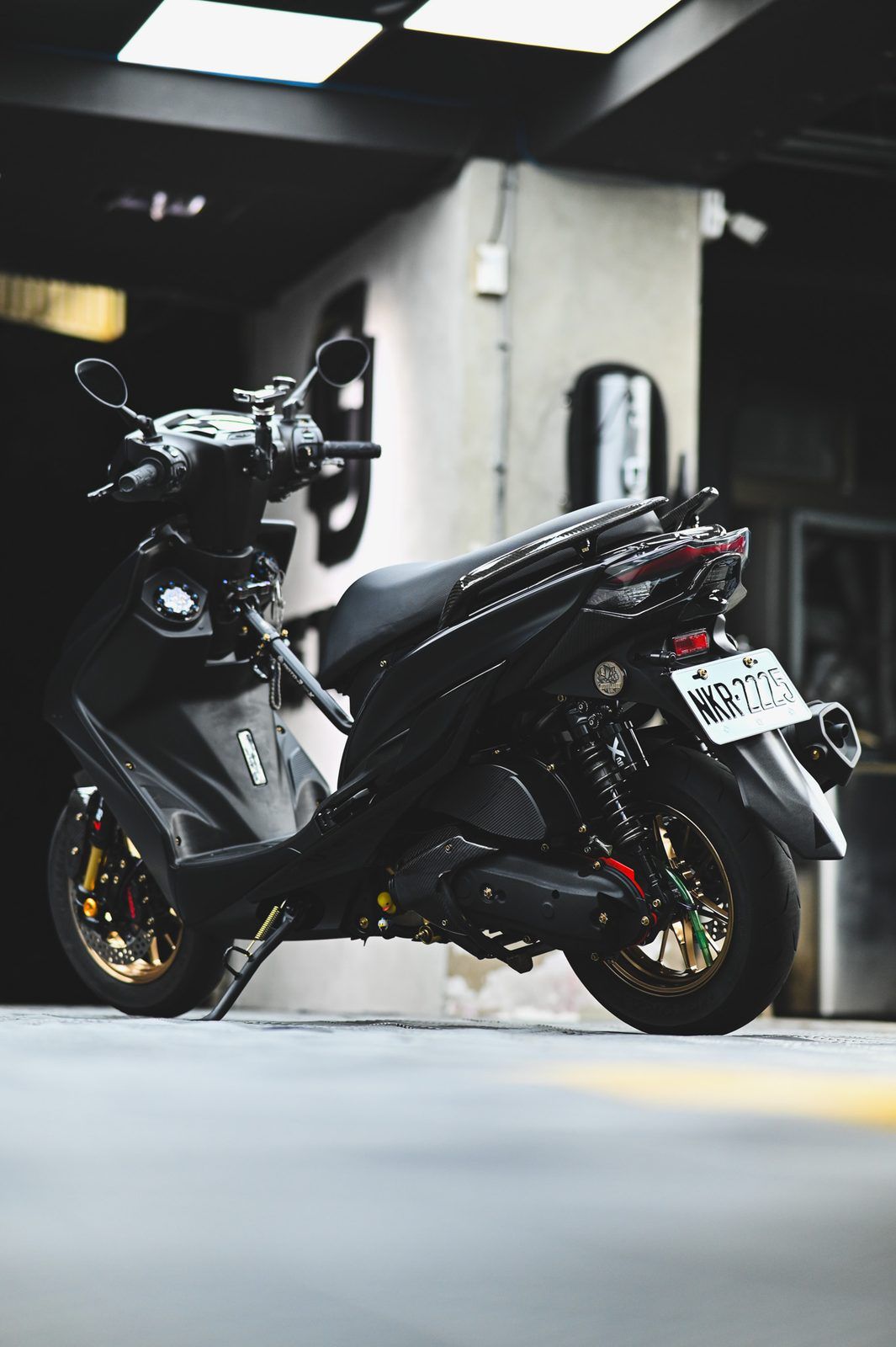 Yamaha 勁戰六代機車美容完工與細節實拍 第 3 張（共 6 張）——捷匠淡水旗艦店施工實錄