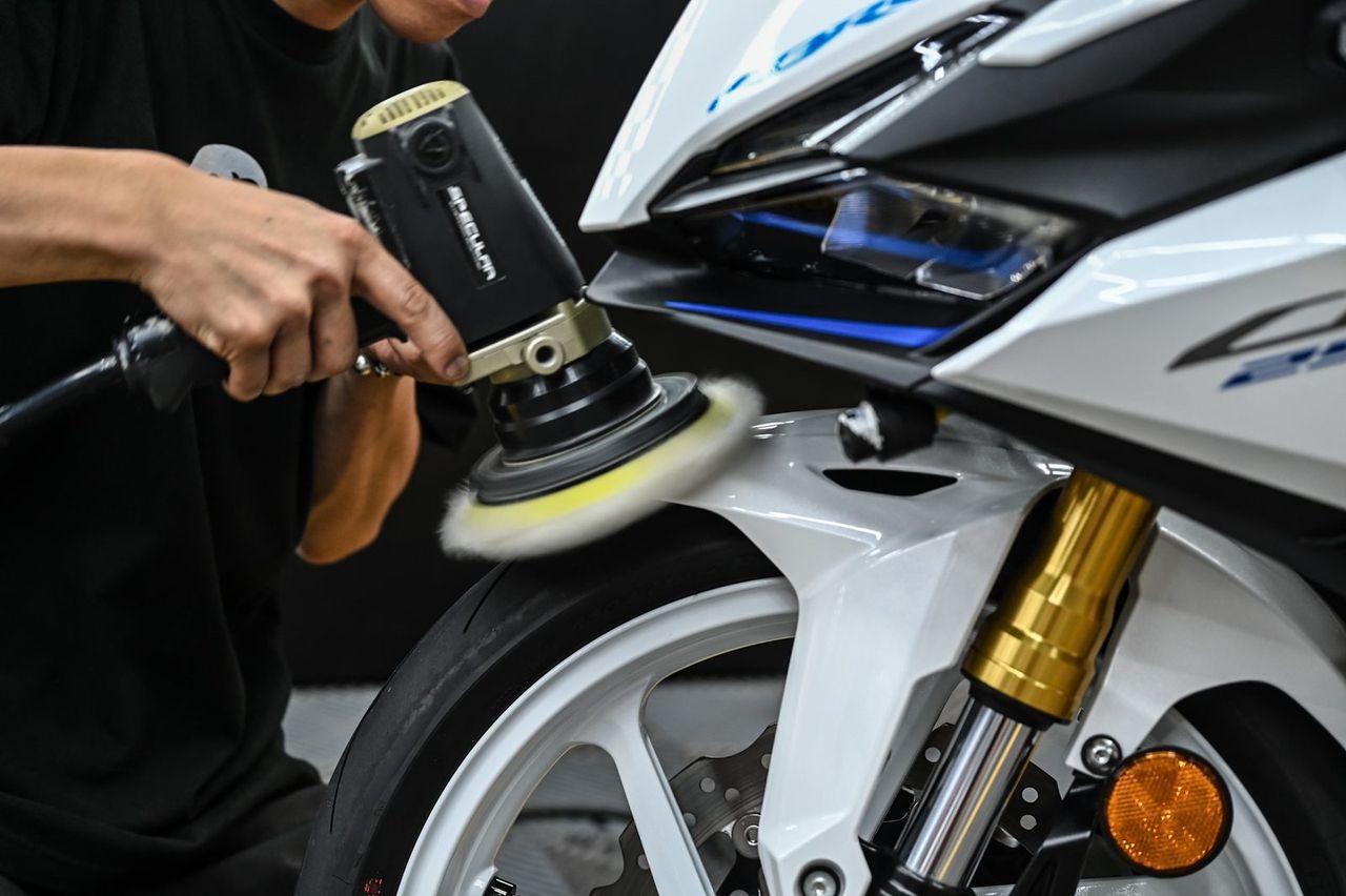 Honda CBR250RR 機車美容完工與細節實拍 第 4 張（共 6 張）——捷匠淡水旗艦店施工實錄
