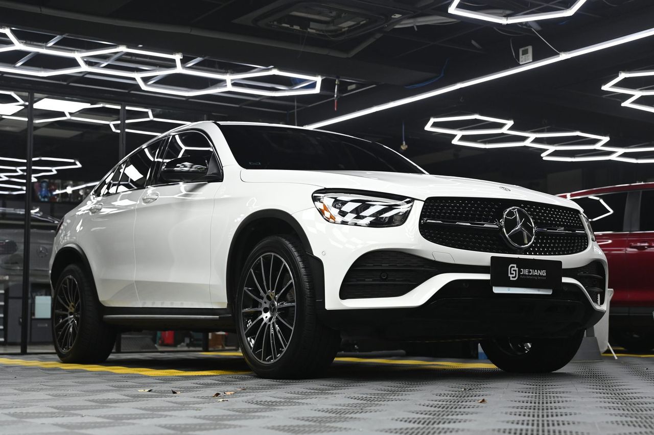 Benz GLC Coupe 漆面鍍膜完工與細節實拍 第 2 張（共 3 張）——捷匠淡水旗艦店施工實錄