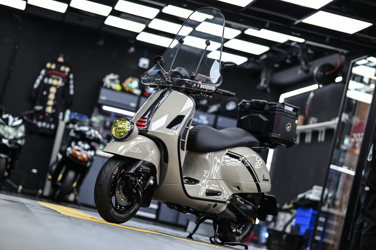 Vespa 機車美容（2025.01）完工與細節實拍 第 4 張（共 6 張）——捷匠淡水旗艦店施工實錄