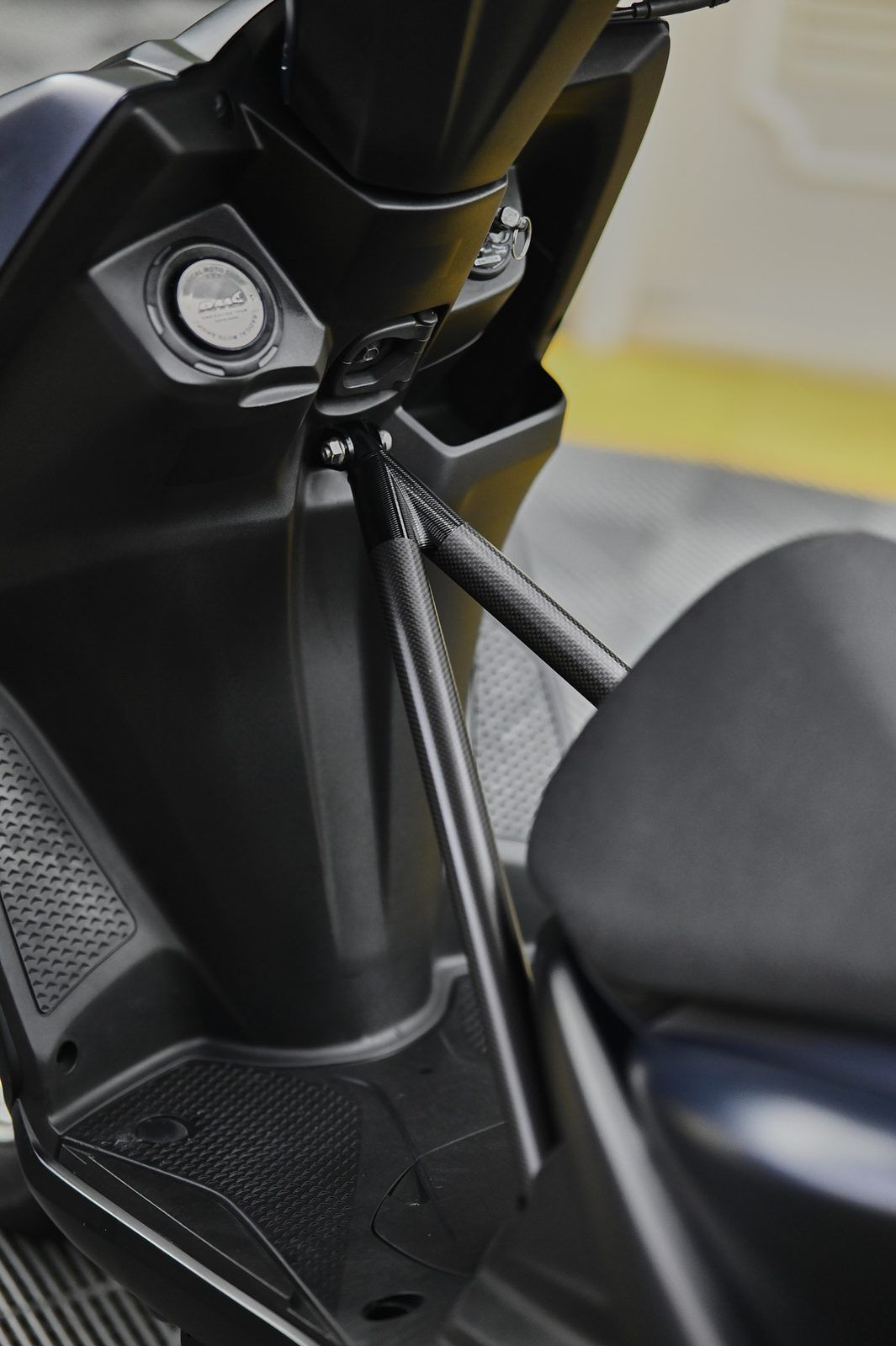 Yamaha 勁戰機車美容完工與細節實拍 第 4 張（共 6 張）——捷匠淡水旗艦店施工實錄